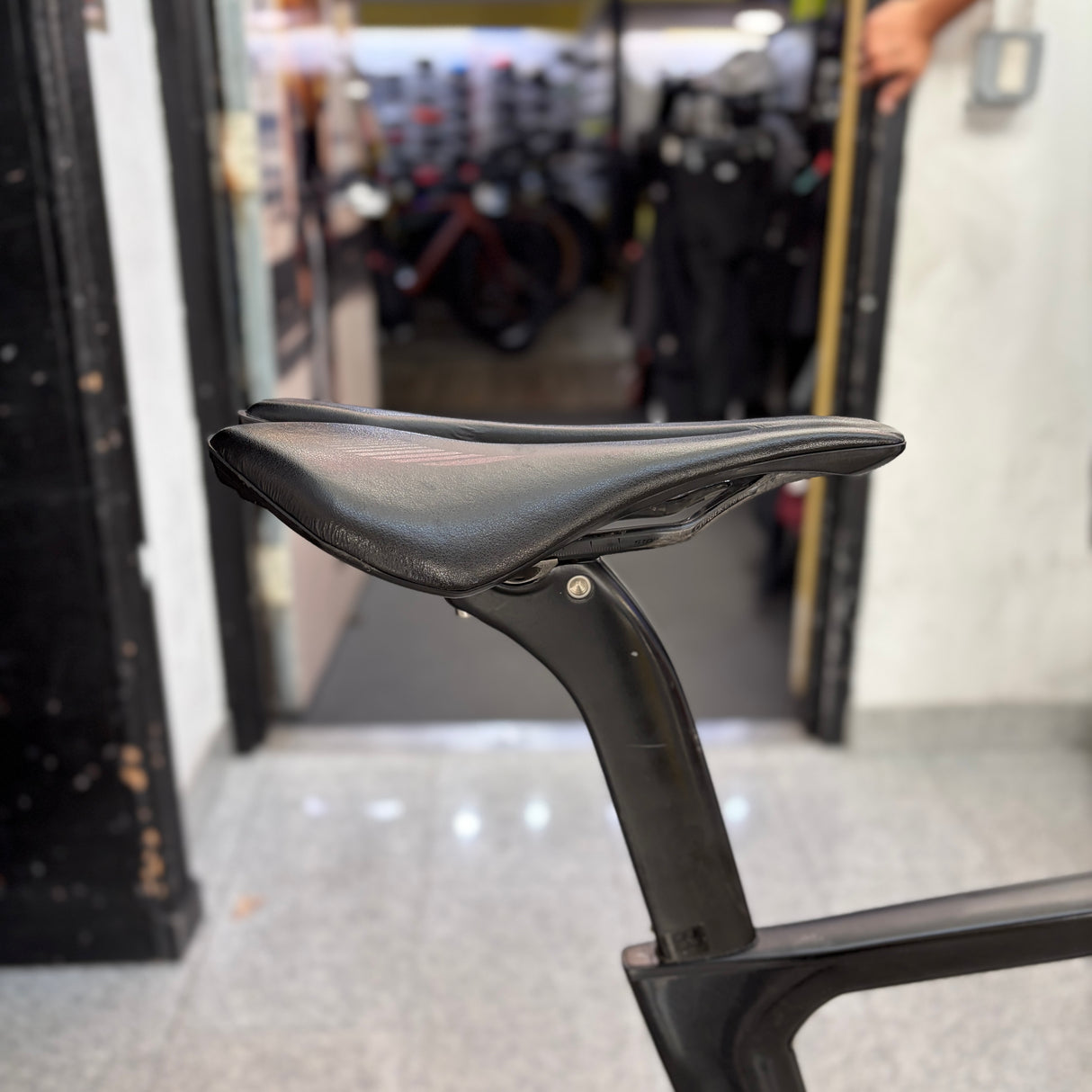 Pinarello Dogma F Dura Ace Di2 Carbon Road Bike with Princeton Wake 6560 - B633 - Crystal White - 54cm