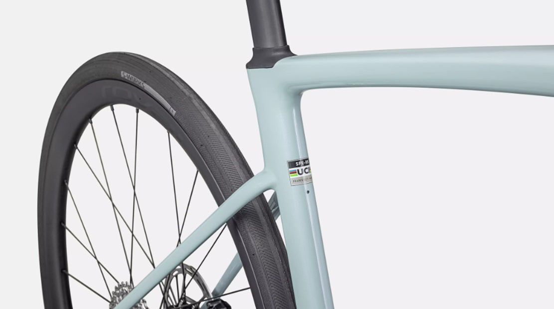 Roubaix SL8 Expert Carbon Road Bike