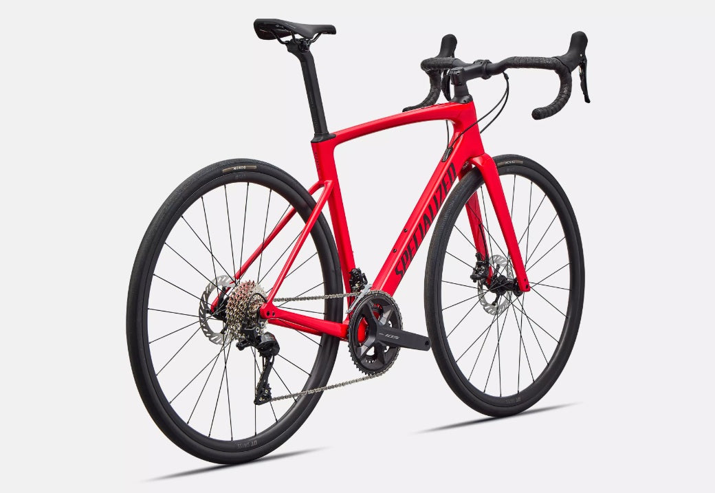 Specialized Roubaix SL8 Sport Carbon Shimano 105 12 Speed Road Bike