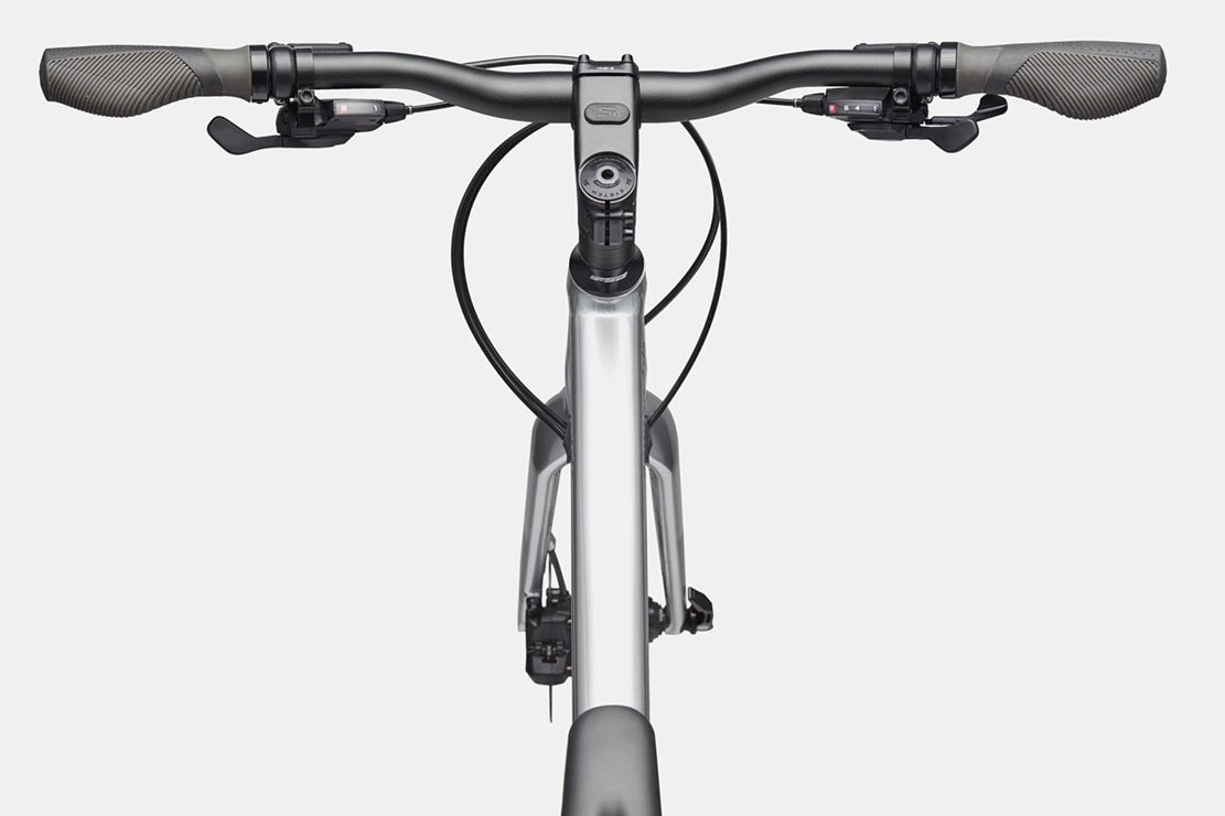 Cannondale Quick 3 Hybrid Bike