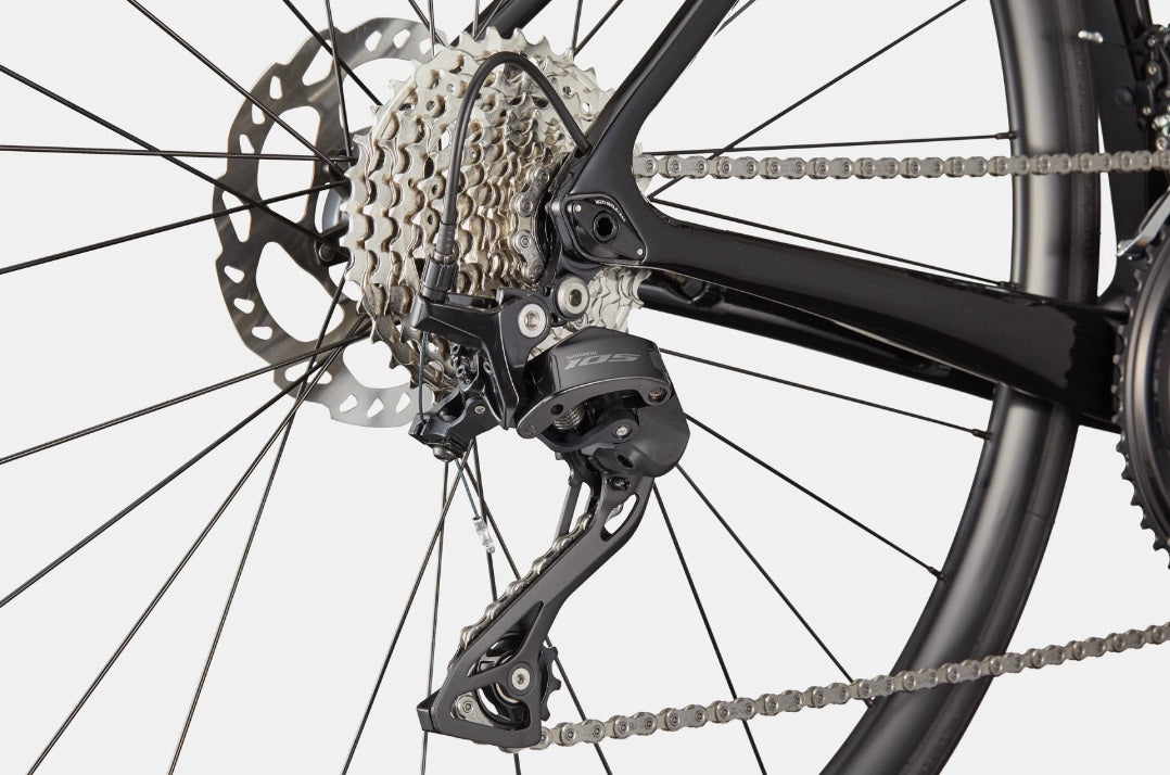 Cannondale SuperSix EVO Carbon 4 Shimano 105 12 Speed Disc Road Bike